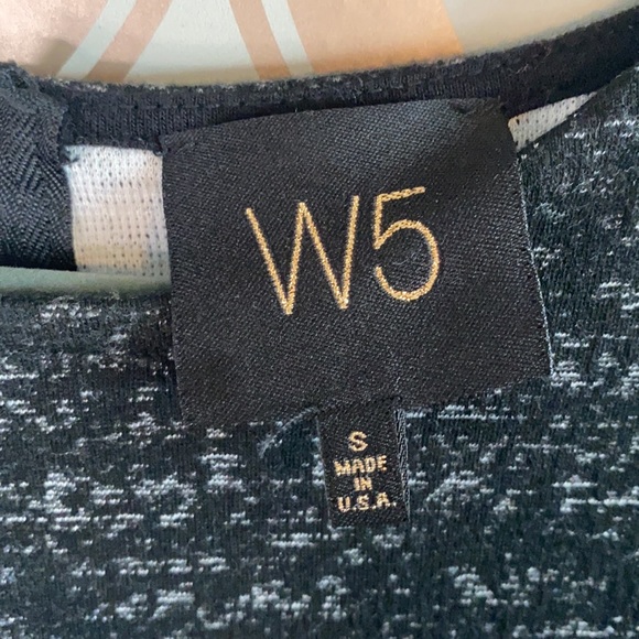 Black high low top with bell sleeves - Picture 4 of 7